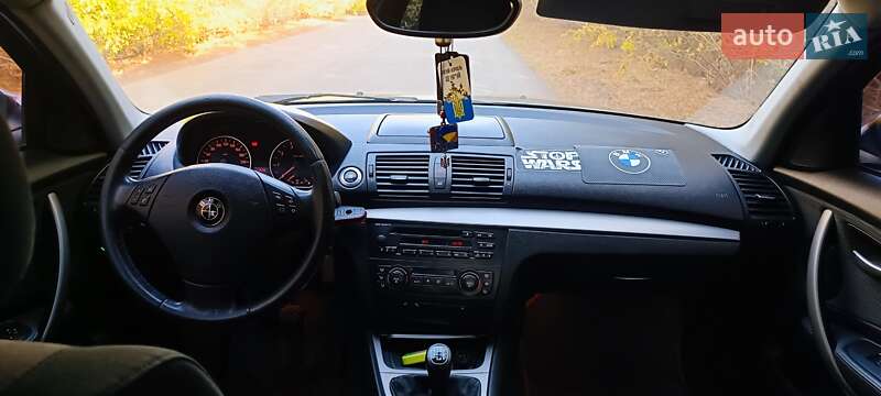 Хэтчбек BMW 1 Series 2008 в Александрие