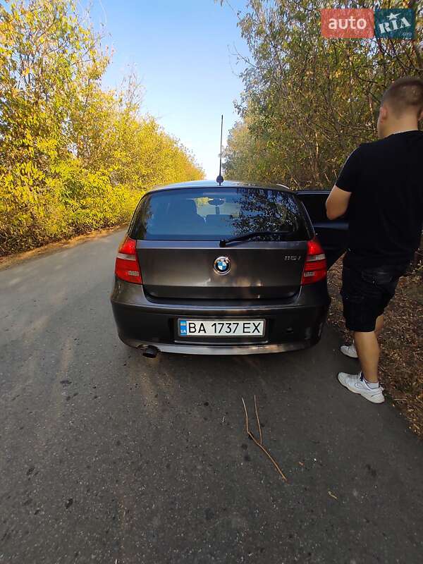 Хэтчбек BMW 1 Series 2008 в Александрие