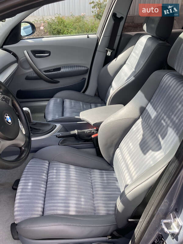 Хетчбек BMW 1 Series 2004 в Києві
