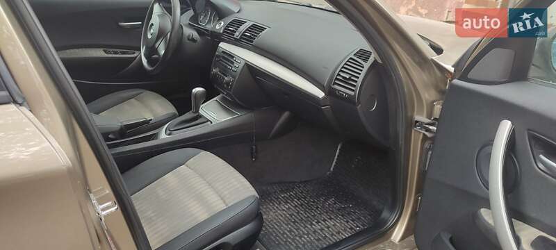 Хэтчбек BMW 1 Series 2005 в Одессе