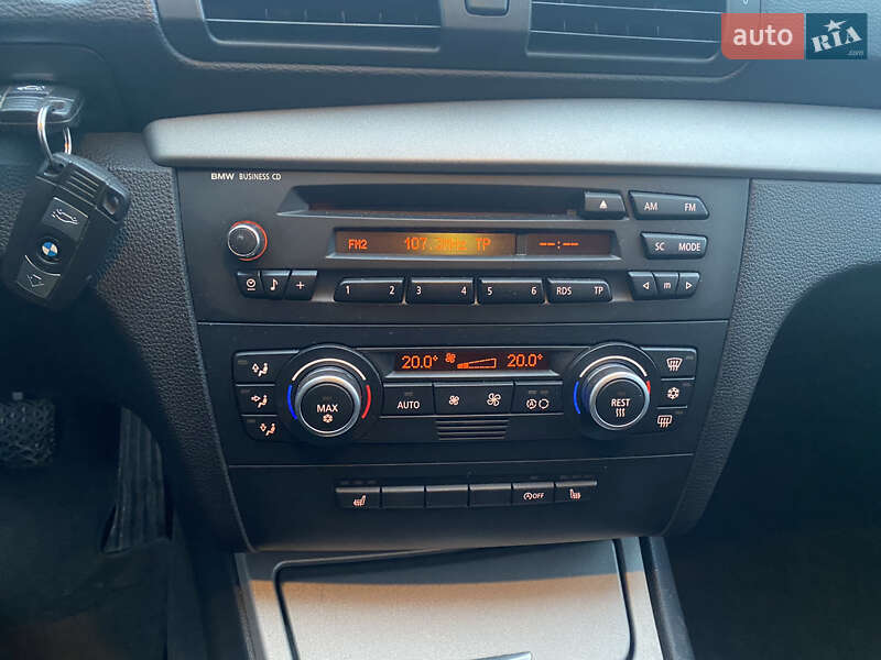 Хетчбек BMW 1 Series 2008 в Луцьку