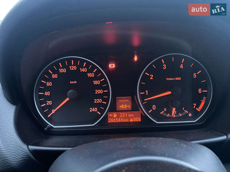 Хетчбек BMW 1 Series 2008 в Луцьку