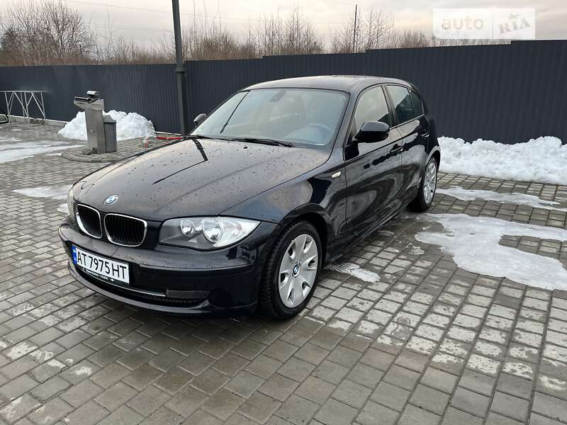 Хетчбек BMW 1 Series 2010 в Івано-Франківську