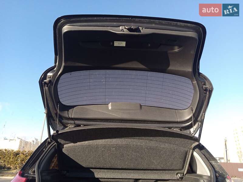 Хэтчбек BMW 1 Series 2008 в Киеве