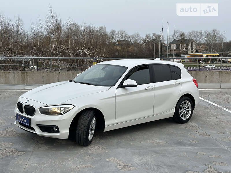 Хэтчбек BMW 1 Series 2018 в Киеве