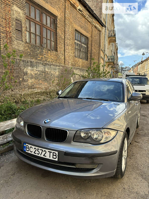 BMW 1 Series 2011