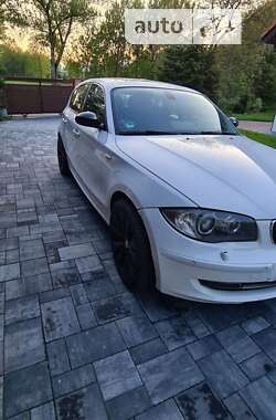 Хэтчбек BMW 1 Series 2008 в Прилуках