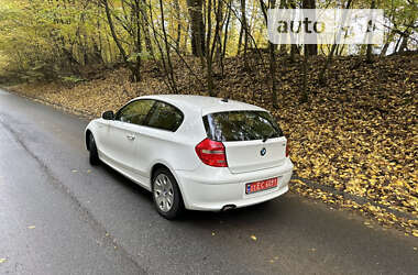 Купе BMW 1 Series 2010 в Львове