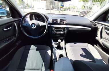 Хэтчбек BMW 1 Series 2009 в Харькове