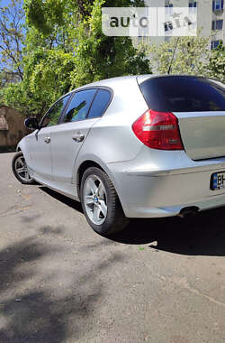 Хэтчбек BMW 1 Series 2009 в Одессе