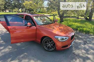 Хэтчбек BMW 1 Series 2011 в Демидовке