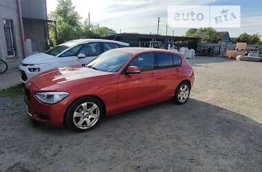 Хэтчбек BMW 1 Series 2011 в Демидовке