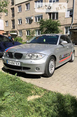 Хэтчбек BMW 1 Series 2005 в Мукачево
