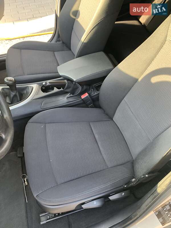 Хэтчбек BMW 1 Series 2009 в Белой Церкви фото 9 Хэтчбек BMW 1 Series 2009 в Белой Церкви