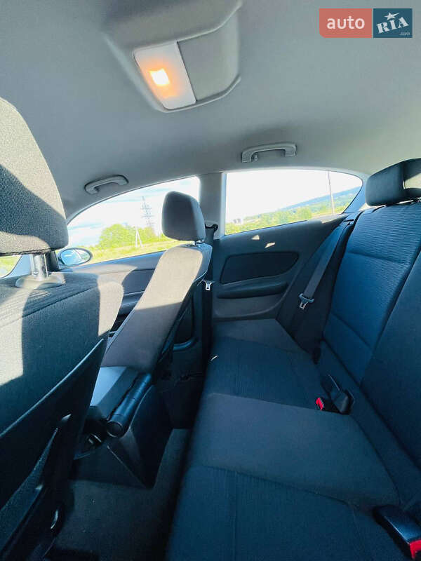 Хетчбек BMW 1 Series 2009 в Дрогобичі фото 14 Хетчбек BMW 1 Series 2009 в Дрогобичі