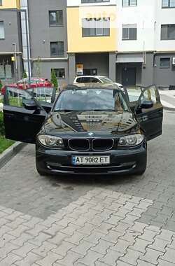 Хэтчбек BMW 1 Series 2010 в Ивано-Франковске