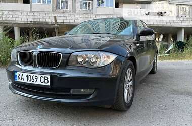 Хэтчбек BMW 1 Series 2009 в Киеве