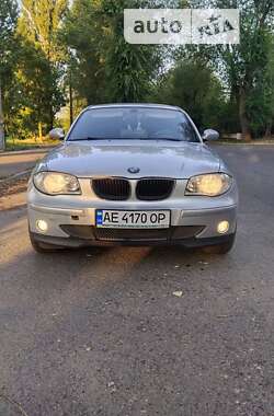 Хетчбек BMW 1 Series 2004 в Кривому Розі