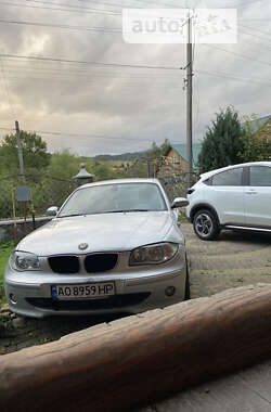 Хэтчбек BMW 1 Series 2005 в Межгорье