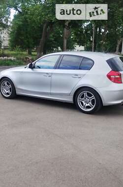 Хэтчбек BMW 1 Series 2010 в 