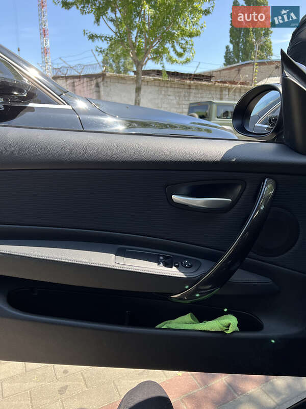 Купе BMW 1 Series 2009 в Кривому Розі фото 7 Купе BMW 1 Series 2009 в Кривому Розі