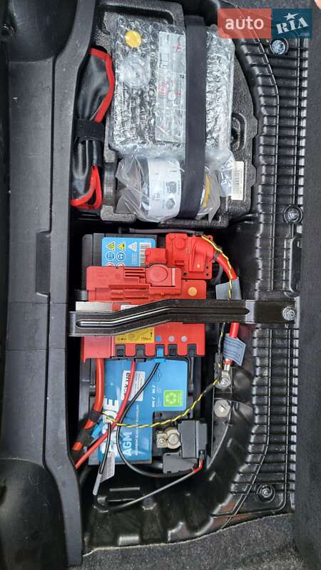 Хэтчбек BMW 1 Series 2010 в Днепре