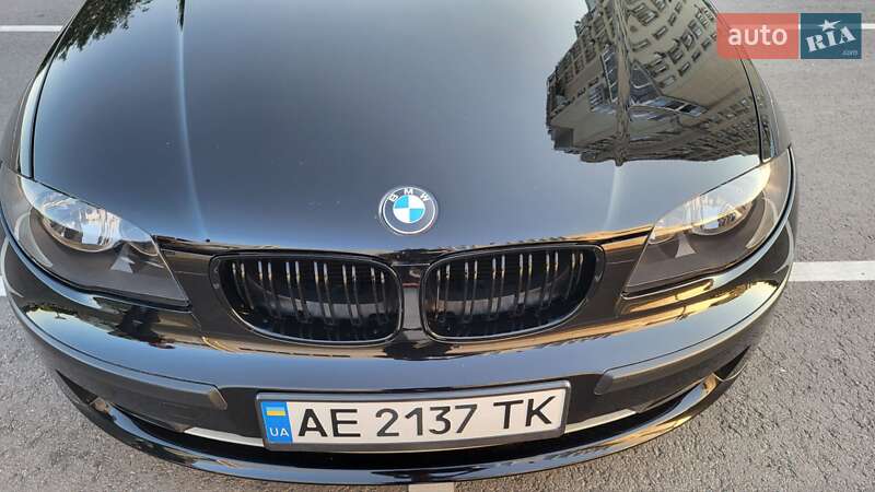 Хэтчбек BMW 1 Series 2010 в Днепре