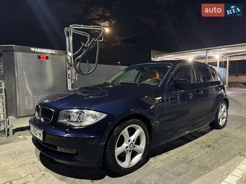 Хэтчбек BMW 1 Series 2007 в Луцке фото 4 Хэтчбек BMW 1 Series 2007 в Луцке
