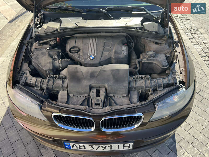 Хетчбек BMW 1 Series 2011 в Києві фото 14 Хетчбек BMW 1 Series 2011 в Києві
