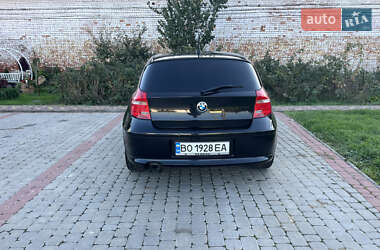 Хэтчбек BMW 1 Series 2010 в Снятине