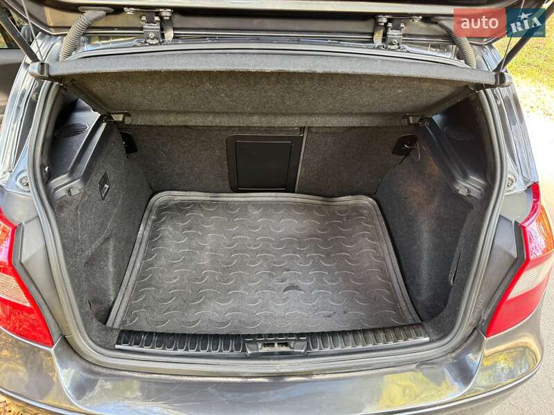 Хэтчбек BMW 1 Series 2006 в Лубнах фото 11 Хэтчбек BMW 1 Series 2006 в Лубнах