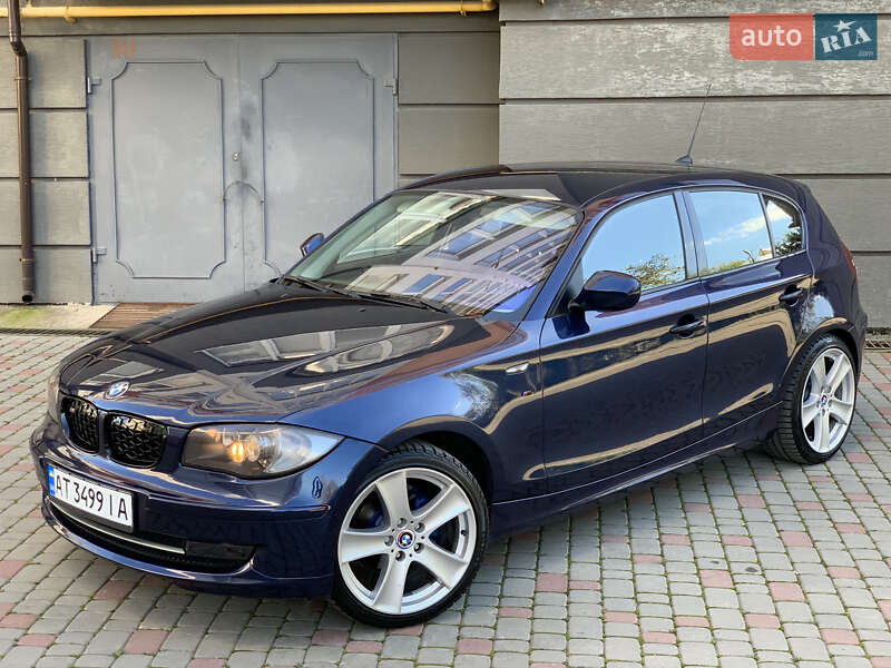 Хэтчбек BMW 1 Series 2010 в Ивано-Франковске