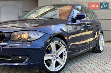 Хэтчбек BMW 1 Series 2010 в Ивано-Франковске