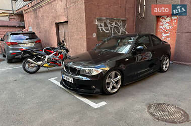 Купе BMW 1 Series 2010 в Києві