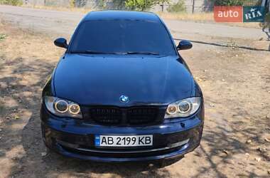 Хэтчбек BMW 1 Series 2009 в Виннице