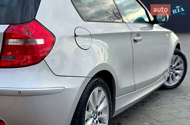 Хетчбек BMW 1 Series 2010 в Дрогобичі