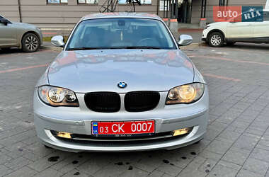 Хетчбек BMW 1 Series 2010 в Дрогобичі