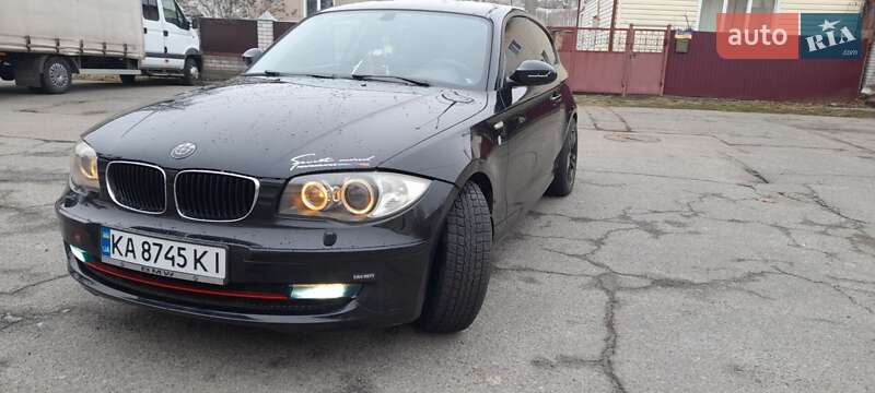 Купе BMW 1 Series 2007 в Киеве