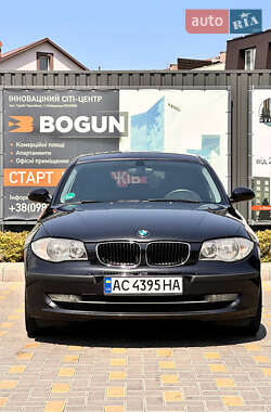 Хэтчбек BMW 1 Series 2009 в Золочеве