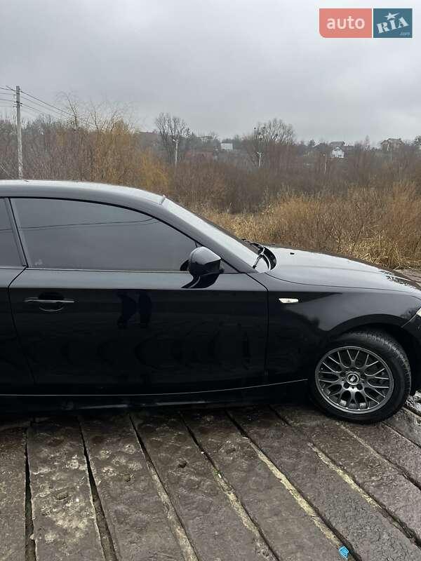 Купе BMW 1 Series 2011 в Люботині фото 4 Купе BMW 1 Series 2011 в Люботині