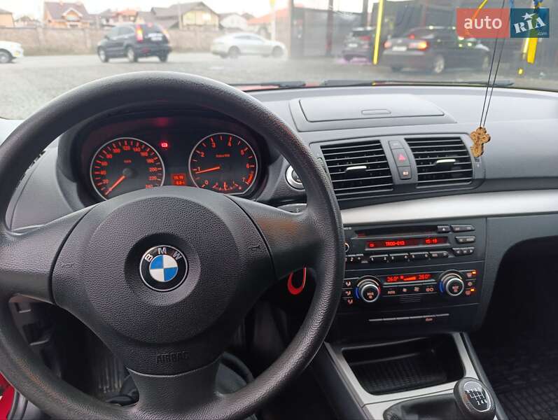Хэтчбек BMW 1 Series 2008 в Софиевской Борщаговке фото 14 Хэтчбек BMW 1 Series 2008 в Софиевской Борщаговке