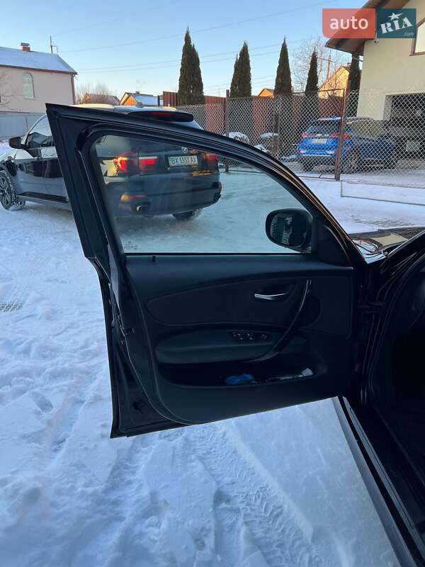 Хэтчбек BMW 1 Series 2011 в Хмельницком