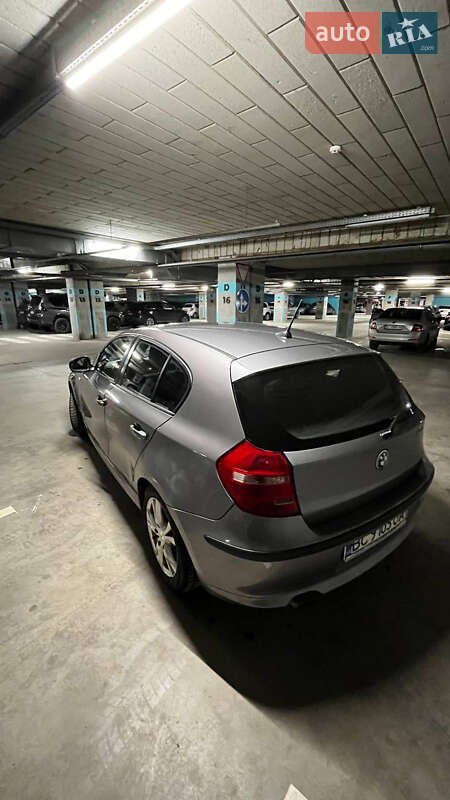 Хэтчбек BMW 1 Series 2011 в Львове