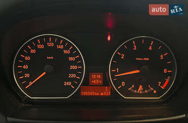 Хетчбек BMW 1 Series 2010 в 