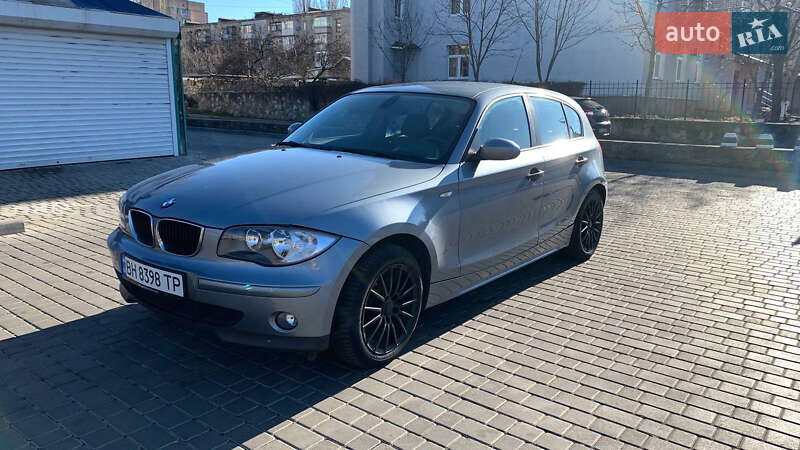 Хэтчбек BMW 1 Series 2006 в Одессе