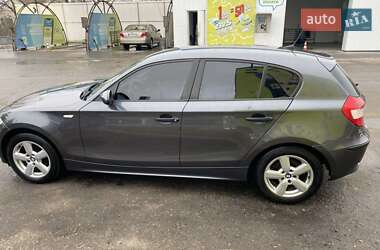 Хэтчбек BMW 1 Series 2005 в 