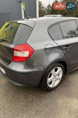 Хэтчбек BMW 1 Series 2005 в 