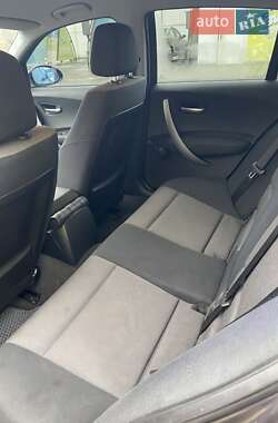 Хэтчбек BMW 1 Series 2005 в 