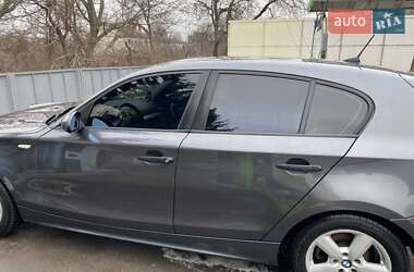 Хэтчбек BMW 1 Series 2005 в 