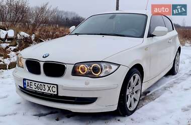 Хэтчбек BMW 1 Series 2010 в Чугуеве